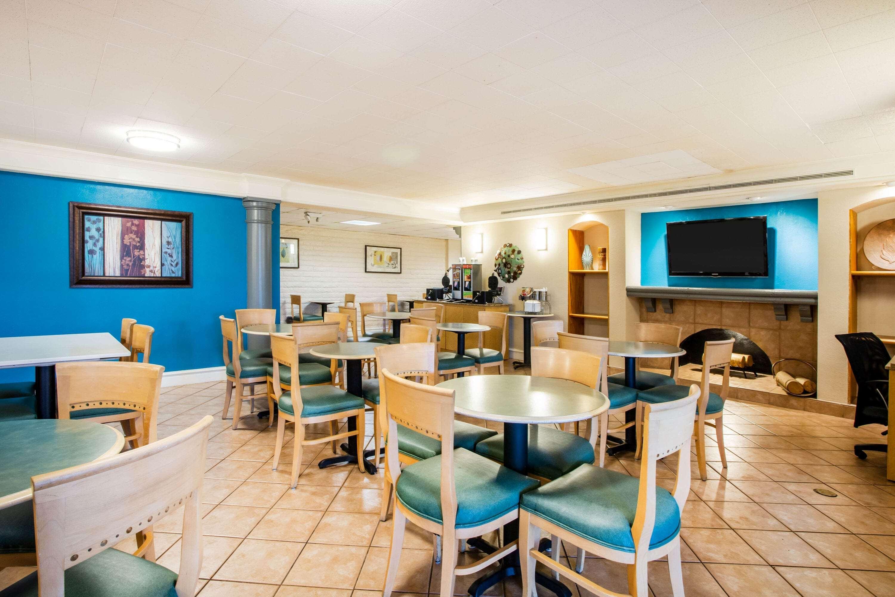La Quinta Inn By Wyndham Norfolk Virginia Beach Eksteriør billede