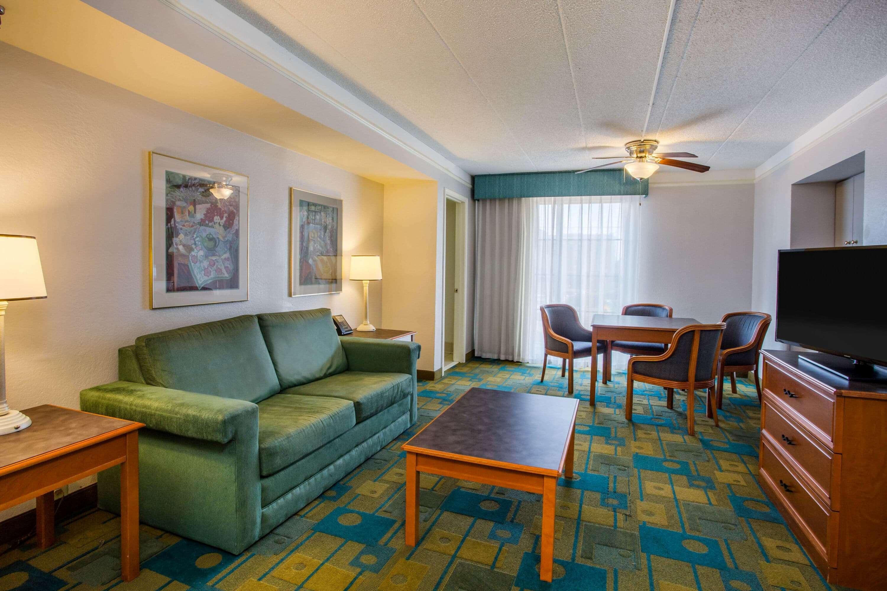La Quinta Inn By Wyndham Norfolk Virginia Beach Eksteriør billede
