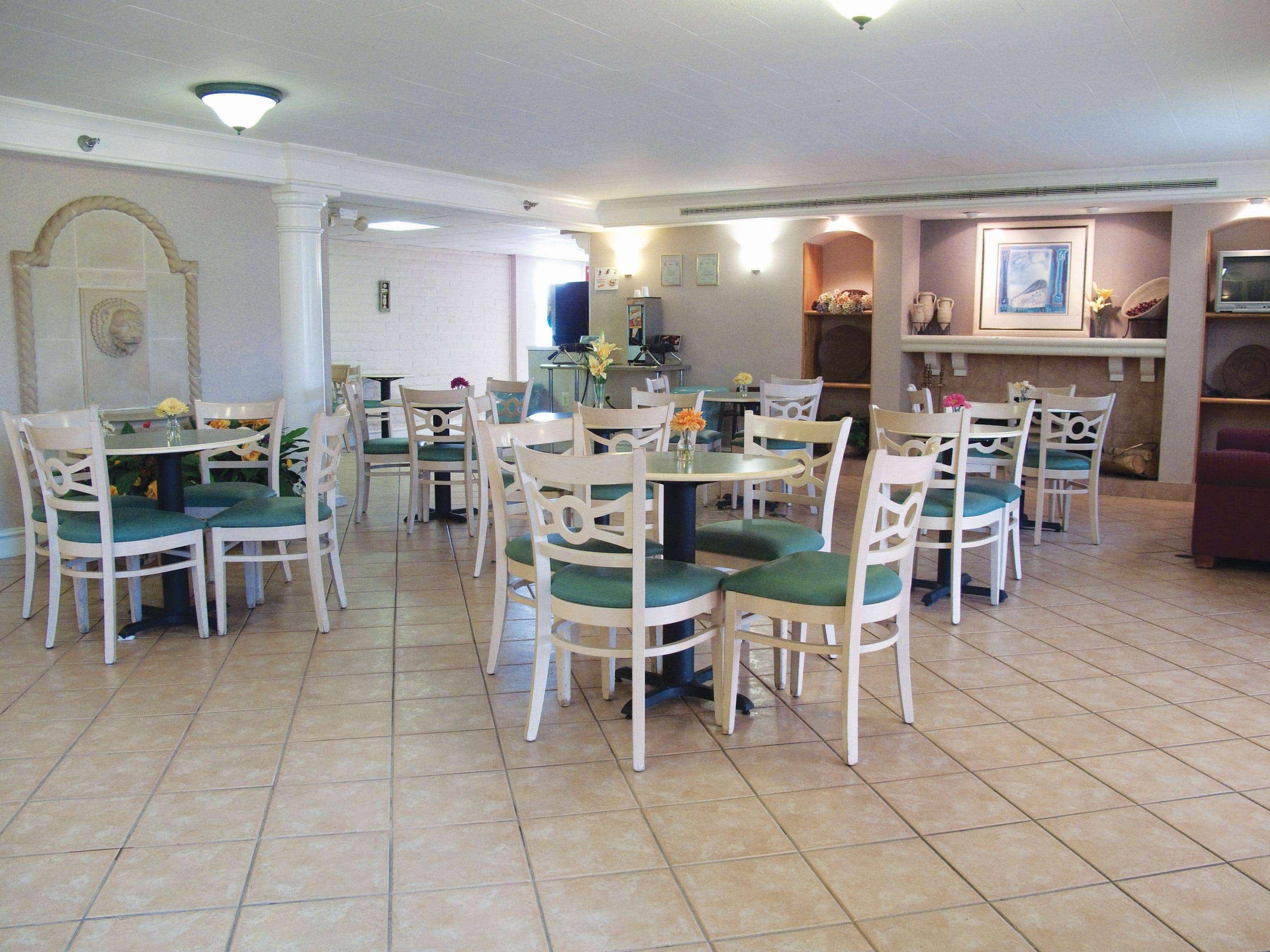 La Quinta Inn By Wyndham Norfolk Virginia Beach Eksteriør billede