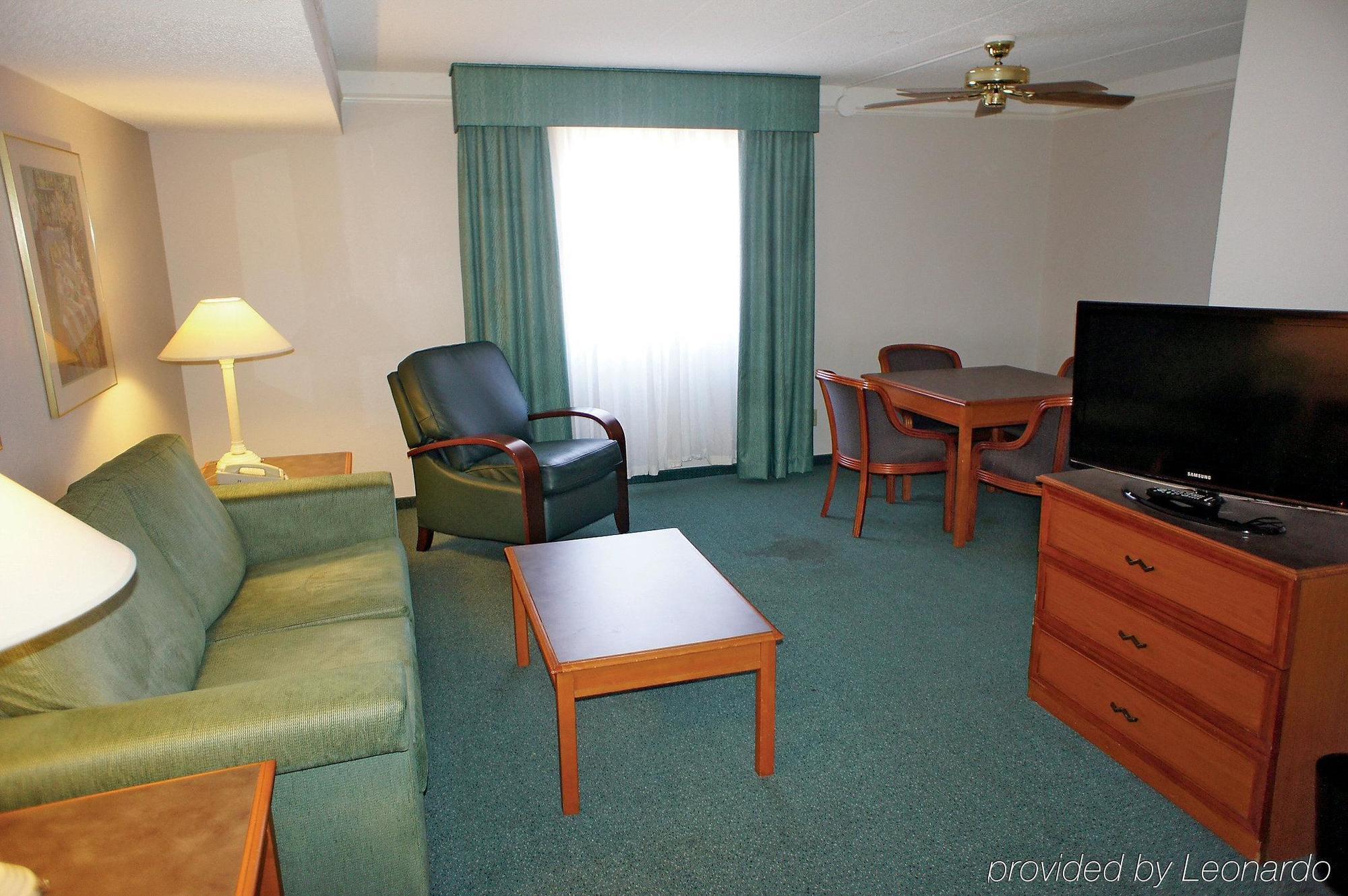 La Quinta Inn By Wyndham Norfolk Virginia Beach Eksteriør billede